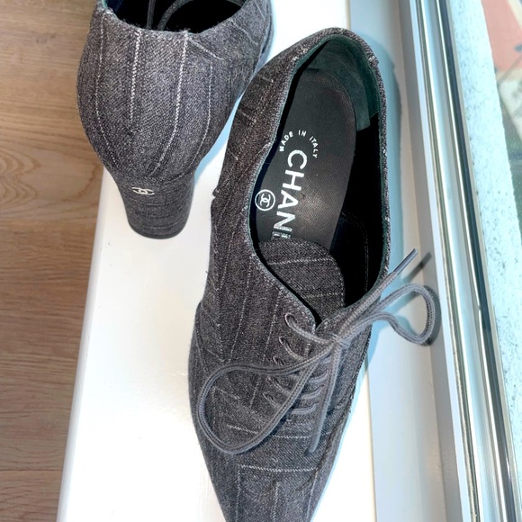 Chanel Oxford Pointed Heels 36.5 EU - Picture 4 of 5